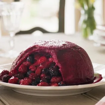 Pudding d’été aux fruits rouges