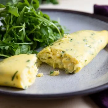 Omelette française aux fines herbes