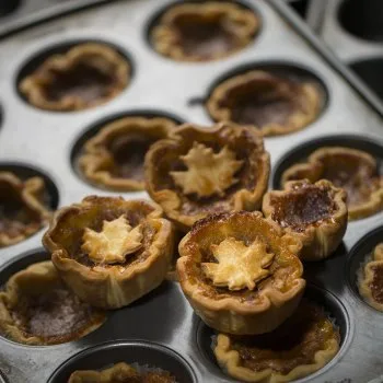Tartelettes canadiennes au beurre et raisins
