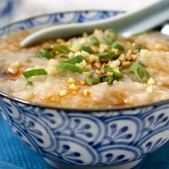 Congee de poulet au gingembre