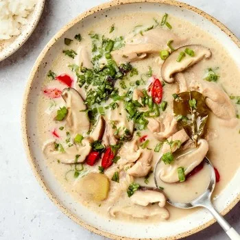Tom kha gai, soupe de poulet au coco