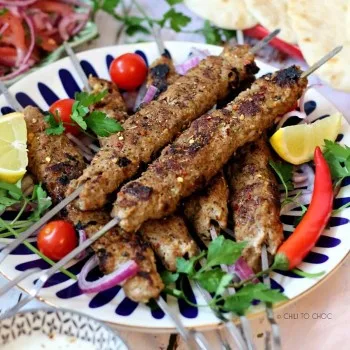 Brochettes Adana à l’agneau