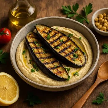 Aubergines grillées au houmous et noix