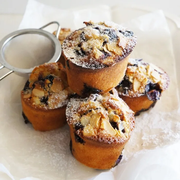 Friands aux mûres et au citron