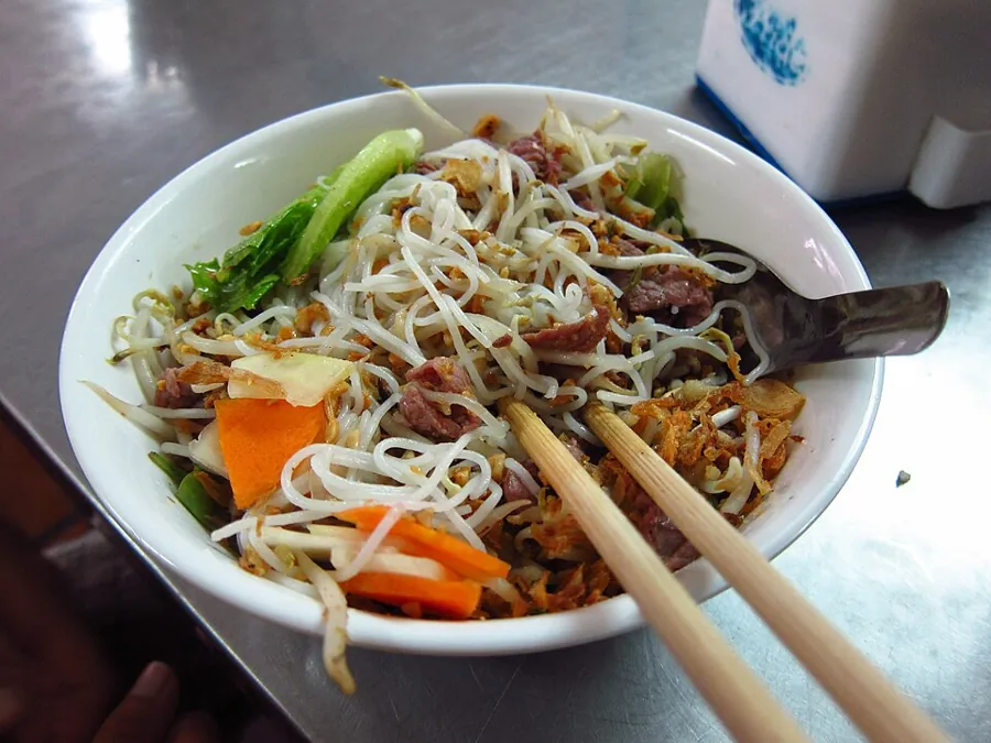 Bò bún au bœuf et nems