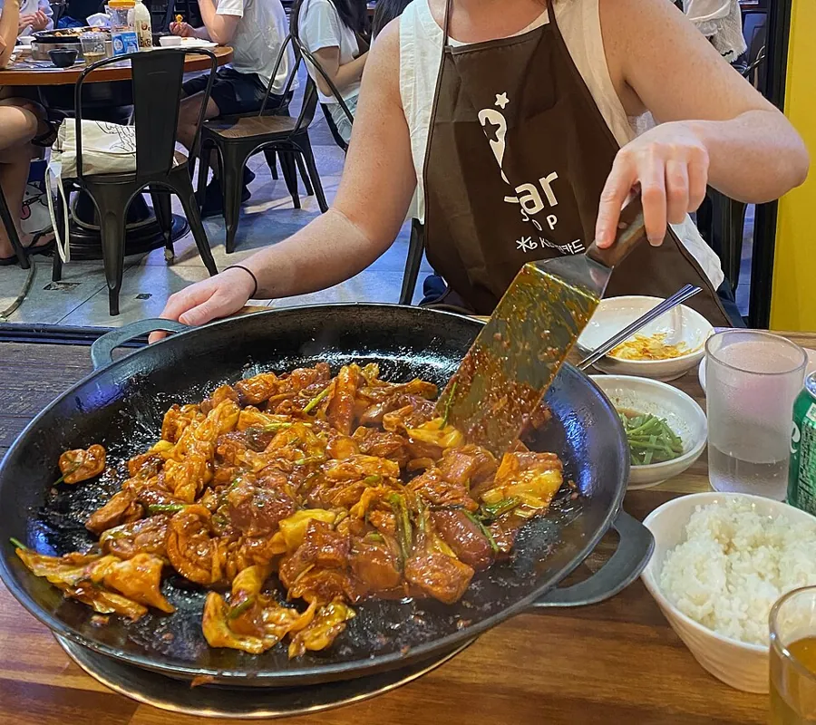 Dakgalbi, poulet sauté au gochujang