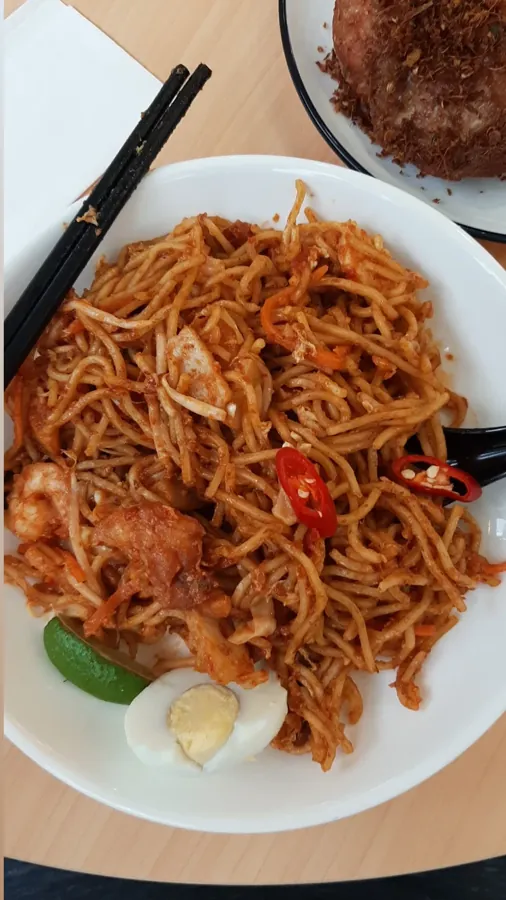 Mee goreng mamak au tofu et crevettes