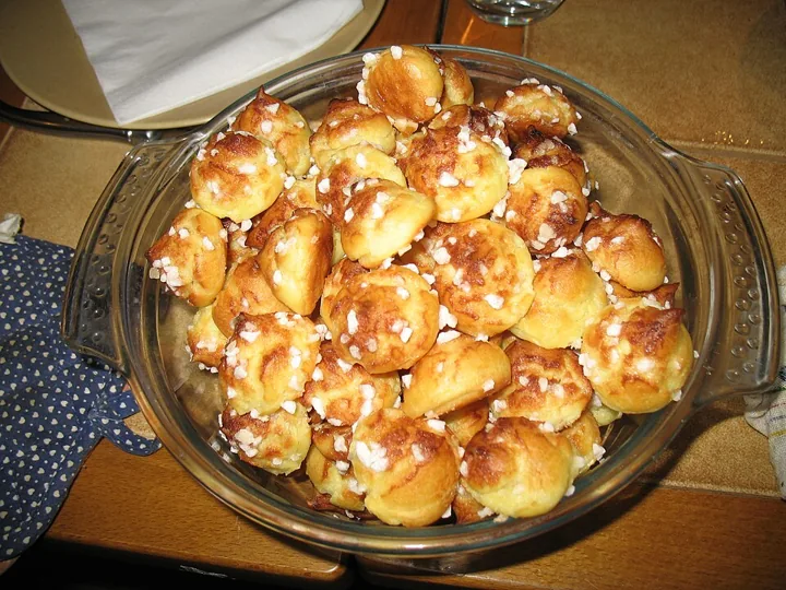 Chouquettes au sucre perlé