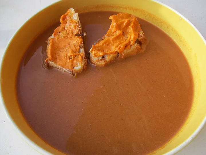 Soupe de poissons safranée