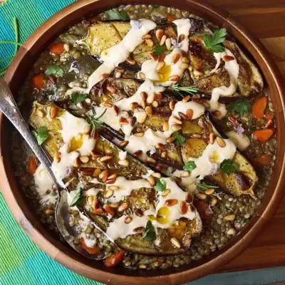 Aubergines rôties, lentilles et tahini