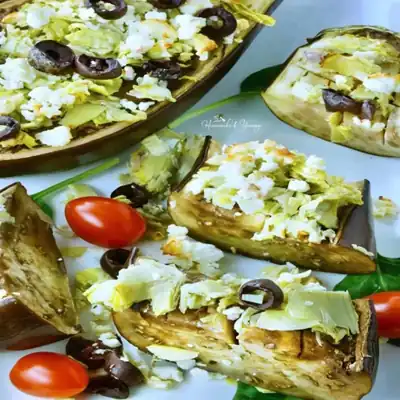 Aubergine rôtie au chèvre frais