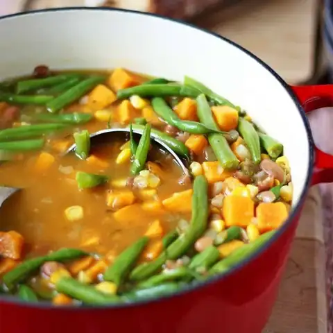 Porotos granados aux haricots et courge