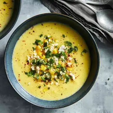 Soupe de maïs à la crème légère et aux herbes