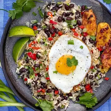Riz et haricots façon gallo pinto