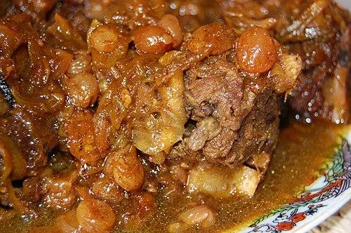 Mrouzia d’agneau aux raisins et au miel