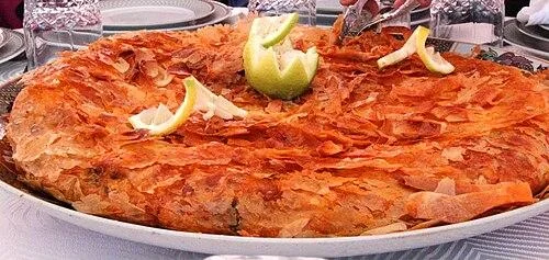 Pastilla aux fruits de mer