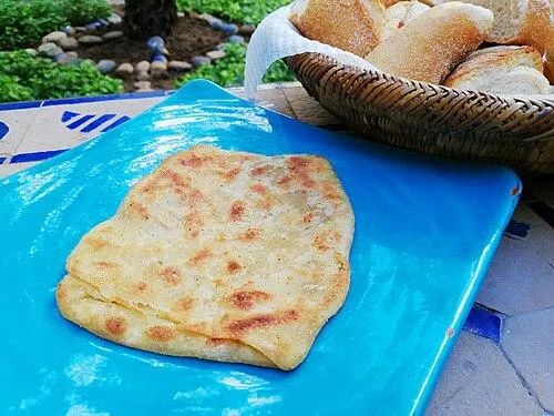 Msemen feuilletés au beurre et au miel